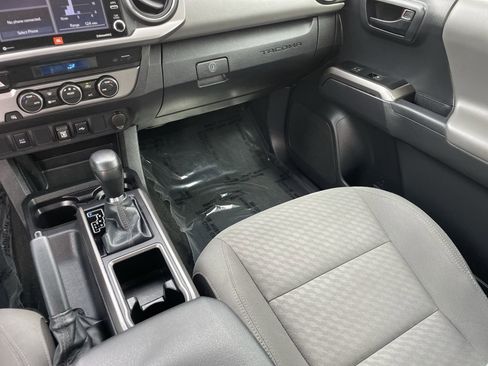 Used 2023 Toyota Tacoma SR5 RWD image 15