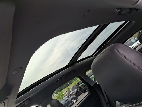 Certified 2022 Lincoln Corsair AWD w/ Premium Package image 15