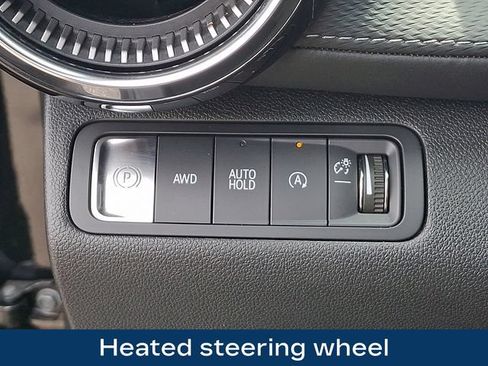 Used 2025 Chevrolet Equinox LT AWD/4WD image 9