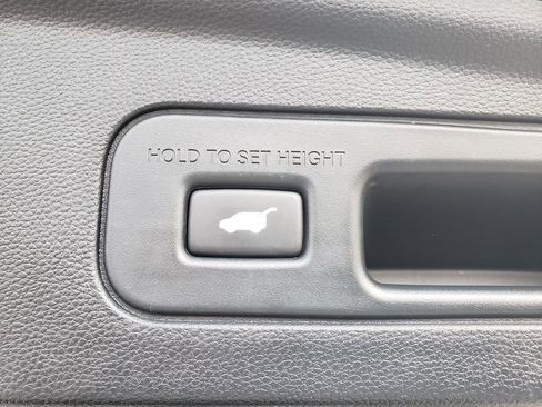 Certified 2023 Acura MDX SH-AWD w/ Technology Package image 9