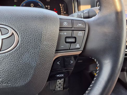 Certified 2025 Toyota Camry SE w/ Convenience Package AWD/4WD image 16
