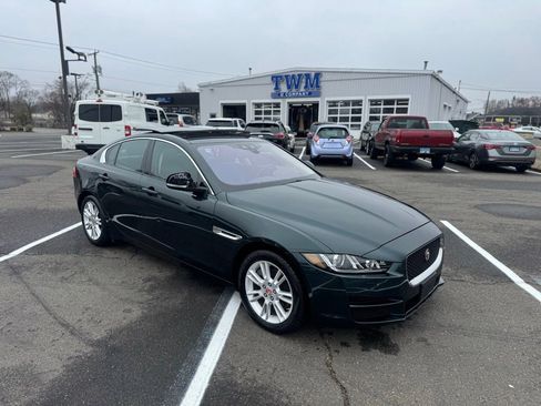 Used 2017 Jaguar XE Premium AWD/4WD image 3