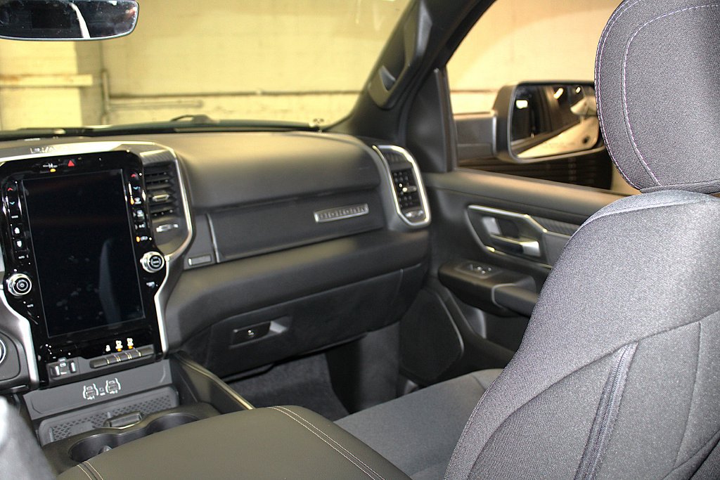 New 2026 RAM 1500 Big Horn AWD/4WD image 34