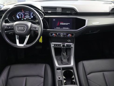 Used 2022 Audi Q3 2.0T Premium image 2