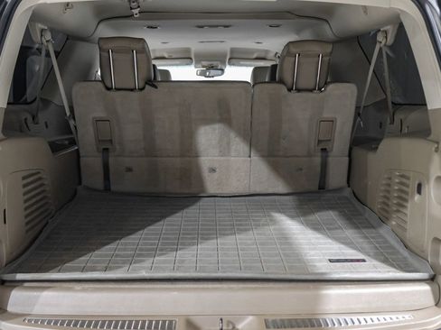 Used 2015 Chevrolet Suburban LT w/ Max Trailering Package RWD image 59