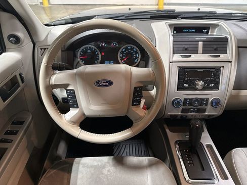 Used 2012 Ford Escape XLT image 11