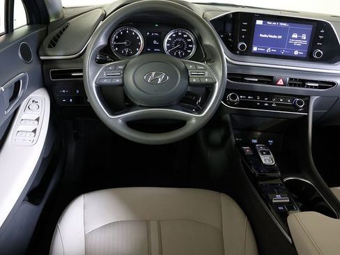 Used 2022 Hyundai Sonata SE FWD image 3