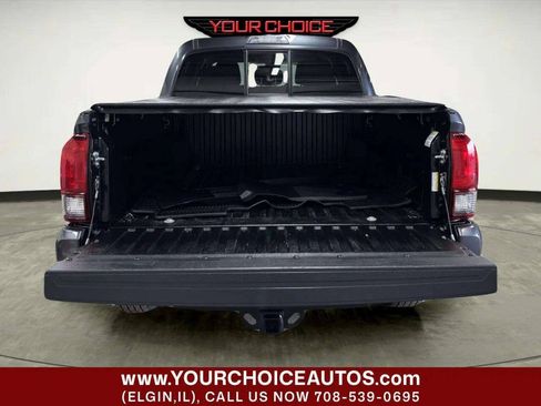 Used 2022 Toyota Tacoma SR AWD/4WD image 6