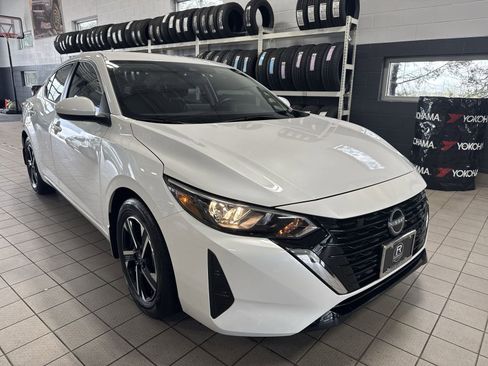 Certified 2025 Nissan Sentra SV image 10