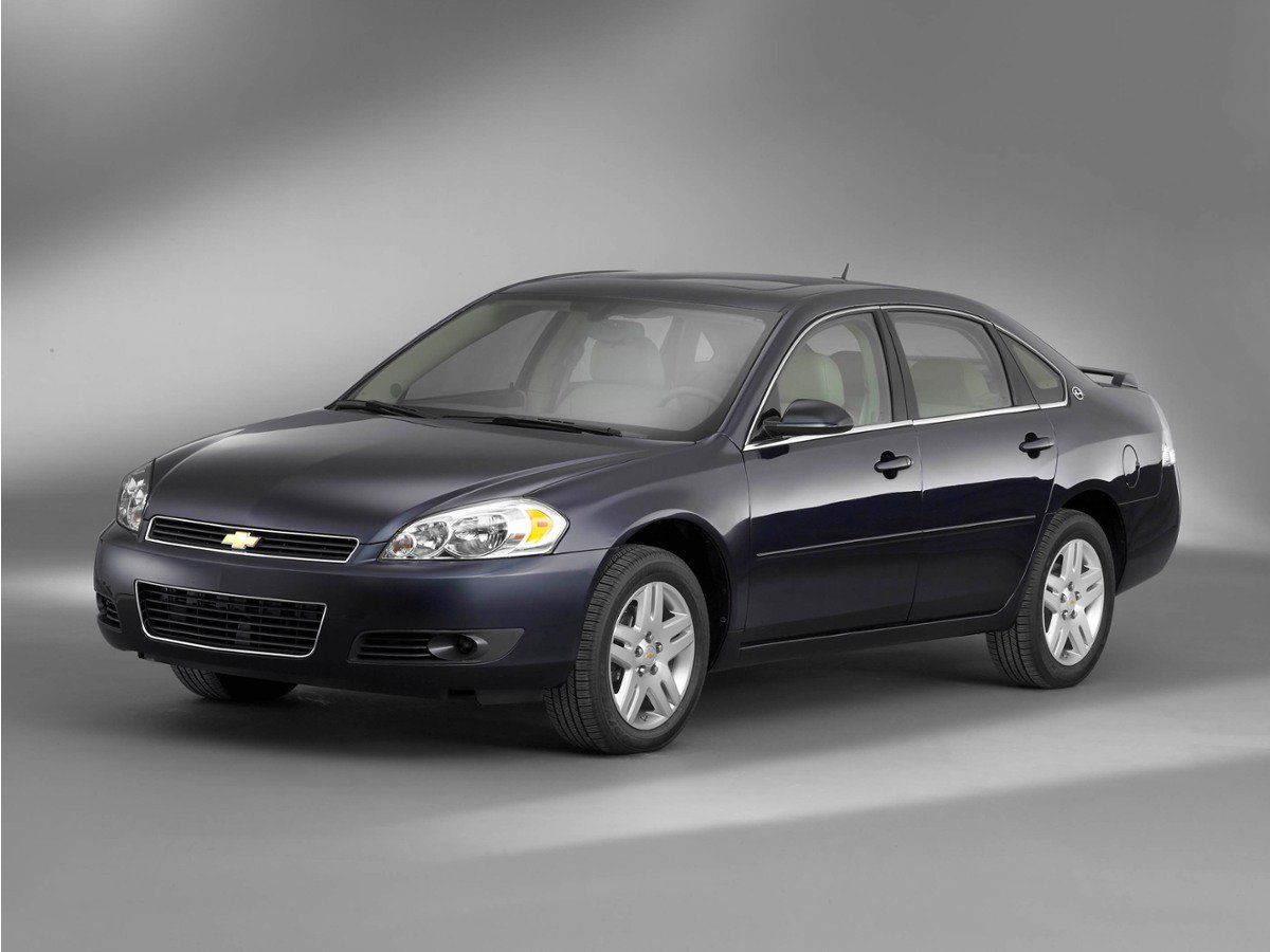 Used 2010 Chevrolet Impala LS FWD image 1