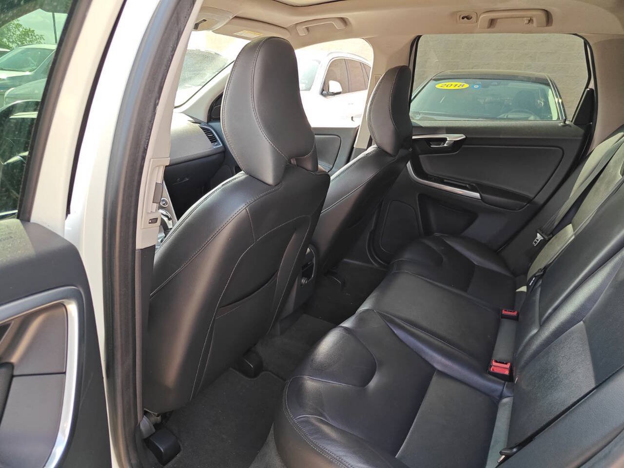 Used 2016 Volvo XC60 T5 Premier FWD image 9