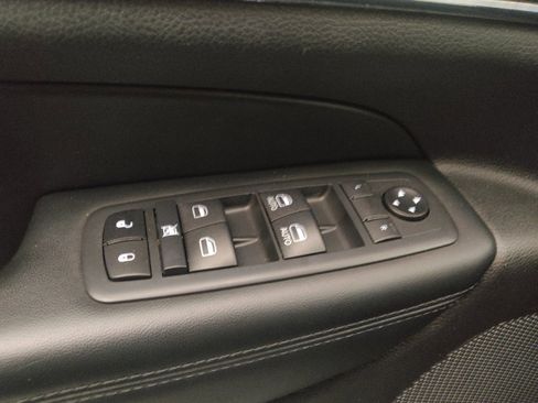 Used 2020 Jeep Grand Cherokee Limited AWD/4WD image 27