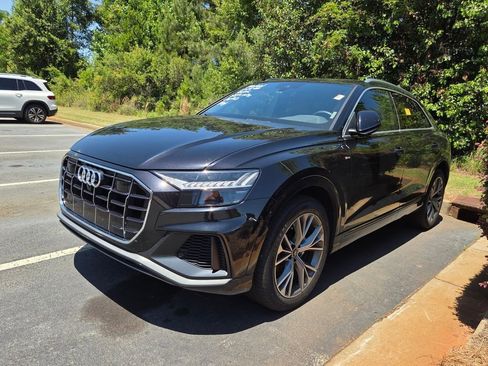 Used 2021 Audi Q8 Premium Plus w/ Premium Plus Package AWD/4WD image 3