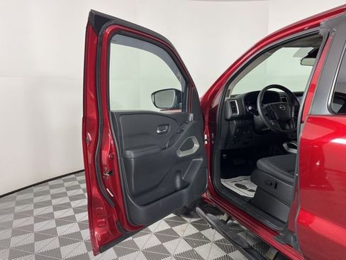 Used 2023 Nissan Frontier SV w/ Technology Package image 17
