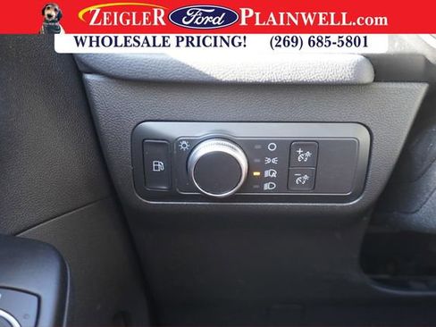 Used 2021 Ford Escape SE image 26