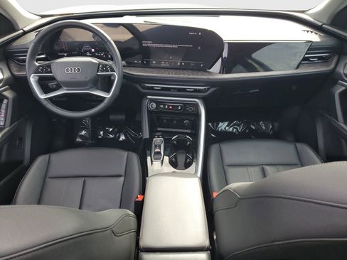 Used 2025 Audi Q5 Premium w/ Convenience Package AWD/4WD image 11