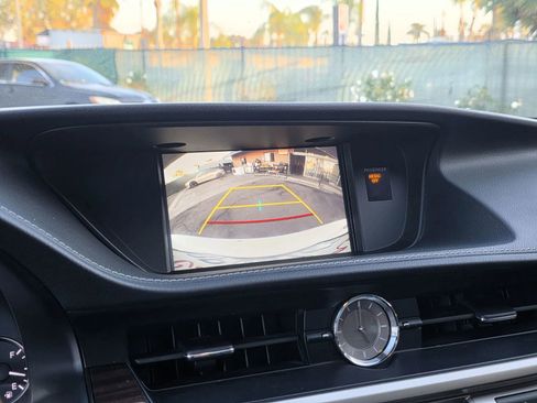 Used 2017 Lexus ES 350 w/ Luxury Package FWD image 11