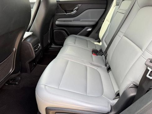 Used 2021 Lincoln Corsair FWD image 11