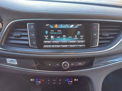 Used 2018 Buick Enclave Essence w/ Trailering Package image 18