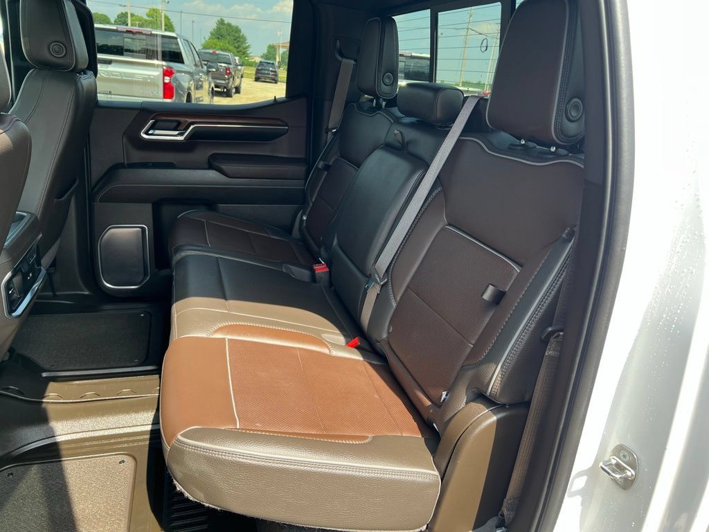 Used 2023 GMC Sierra 1500 Denali w/ Denali Reserve Package AWD/4WD image 28