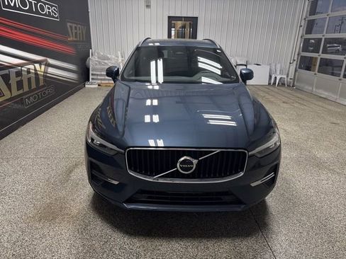 Used 2022 Volvo XC60 B5 Momentum AWD/4WD image 29