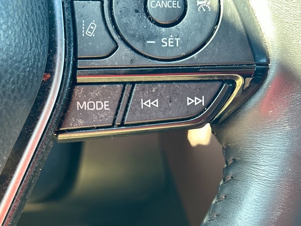 Used 2024 Toyota Venza Limited AWD/4WD image 18