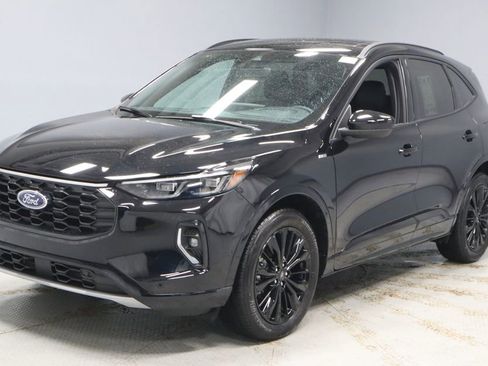 Used 2023 Ford Escape ST-Line Elite w/ Premium Technology Package AWD/4WD image 7