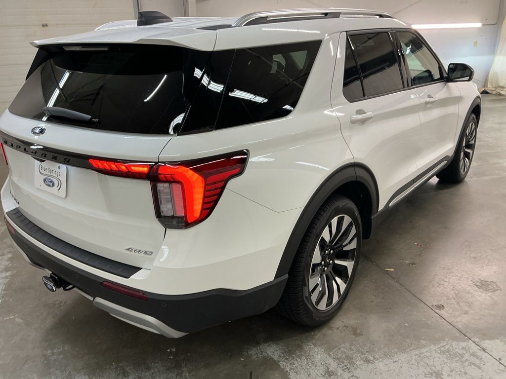 New 2026 Ford Explorer Platinum w/ LUX Leather Package AWD/4WD image 16
