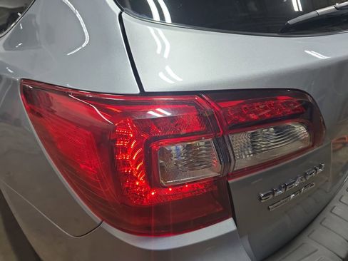 Used 2018 Subaru Outback 2.5i Limited AWD/4WD image 36