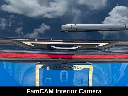 New 2027 Chrysler Pacifica Select w/ Family Tech Group FWD image 32