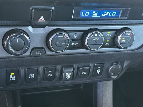 Certified 2023 Toyota Tacoma TRD Off-Road w/ Technology Package image 24