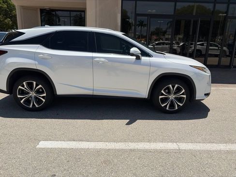 Used 2017 Lexus RX 350 FWD w/ Premium Package image 2