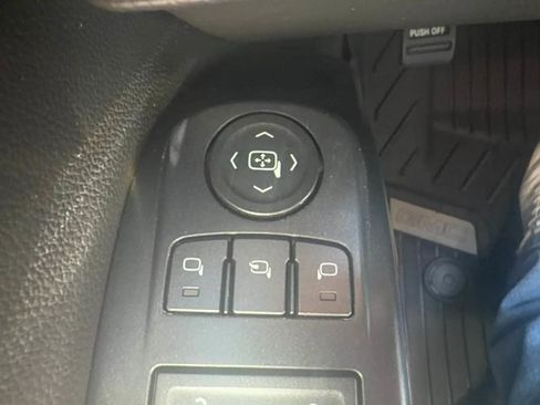 Used 2018 GMC Sierra 1500 SLT image 22