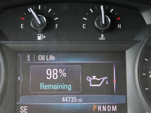 Used 2019 Buick Encore Sport Touring FWD image 24