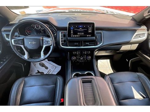 Used 2021 Chevrolet Tahoe Z71 w/ Z71 Signature Package AWD/4WD image 16