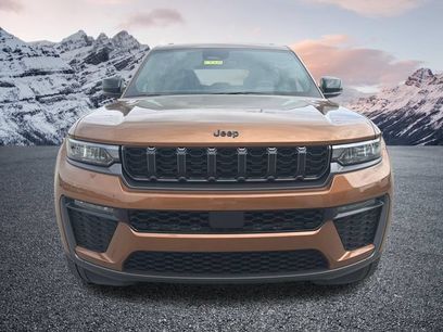 New 2026 Jeep Grand Cherokee Limited w/ Limited Altitude Package