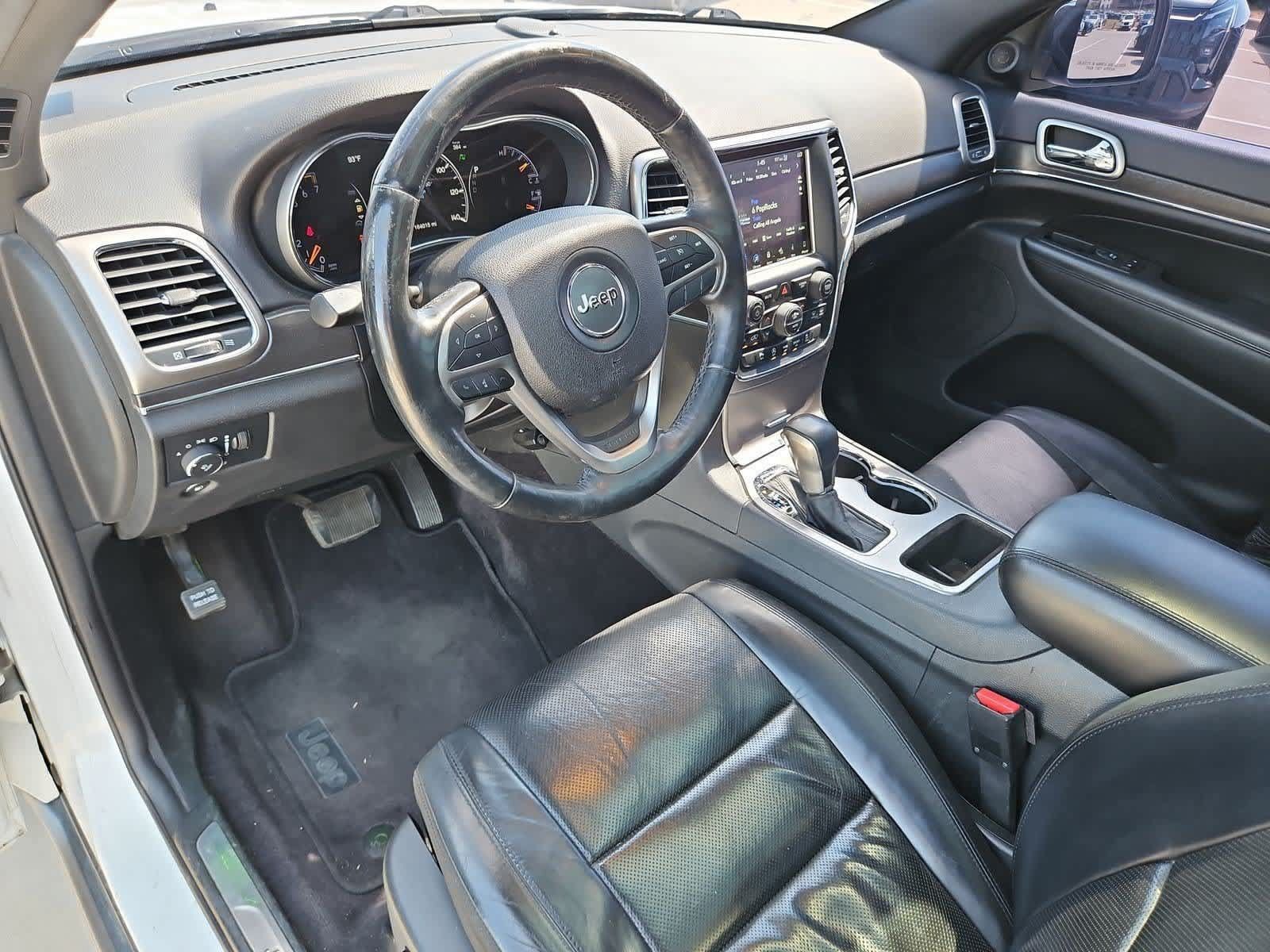 Used 2018 Jeep Grand Cherokee Limited w/ Luxury Group II RWD image 2