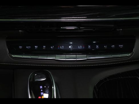 Certified 2022 Cadillac Escalade Sport w/ Touring Package AWD/4WD image 34
