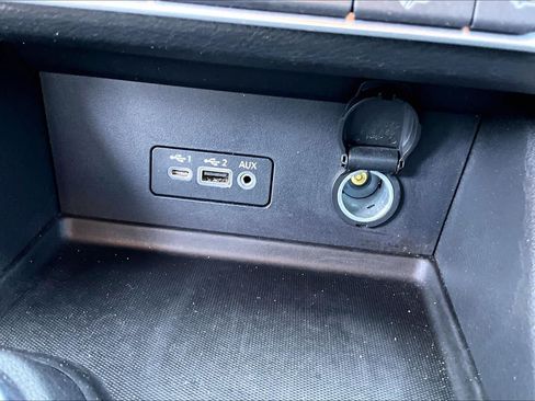 Used 2023 Nissan Sentra SR w/ Trunk Package FWD image 32