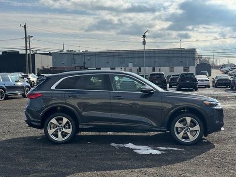 New 2025 Audi Q5 Premium Plus image 9