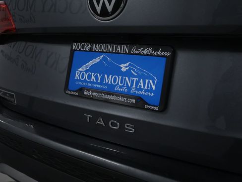 Used 2024 Volkswagen Taos S image 10