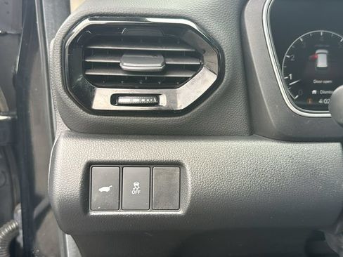 Used 2025 Honda Pilot EX-L image 16