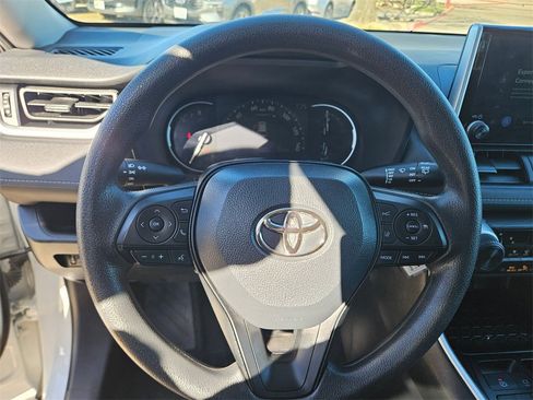 Used 2024 Toyota RAV4 LE image 18
