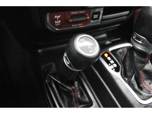 Used 2020 Jeep Wrangler Unlimited Rubicon w/ LED Lighting Group image 28