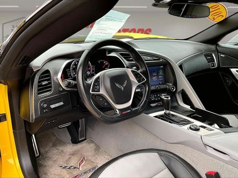 Used 2019 Chevrolet Corvette Z06 RWD image 17
