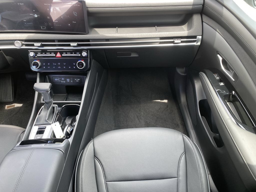 New 2026 Hyundai Santa Cruz Limited AWD/4WD image 16