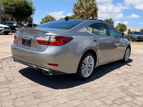Used 2018 Lexus ES 350 w/ Luxury Package w/Wood Trim FWD image 9