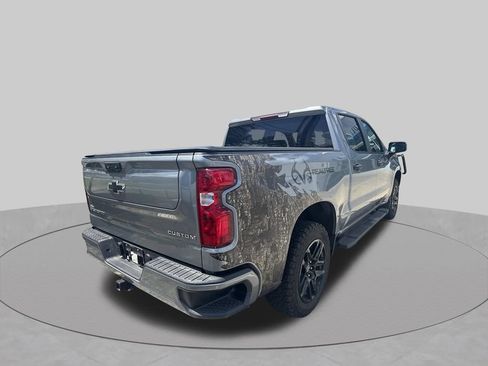 Used 2025 Chevrolet Silverado 1500 Custom RWD image 5