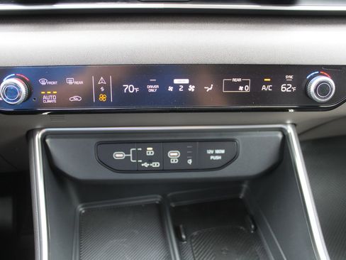 New 2026 Kia Carnival EX FWD image 46