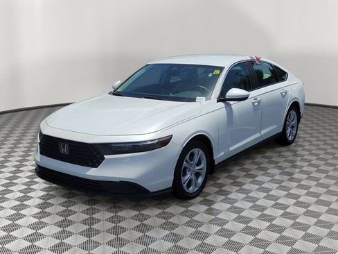 Used 2023 Honda Accord LX image 3